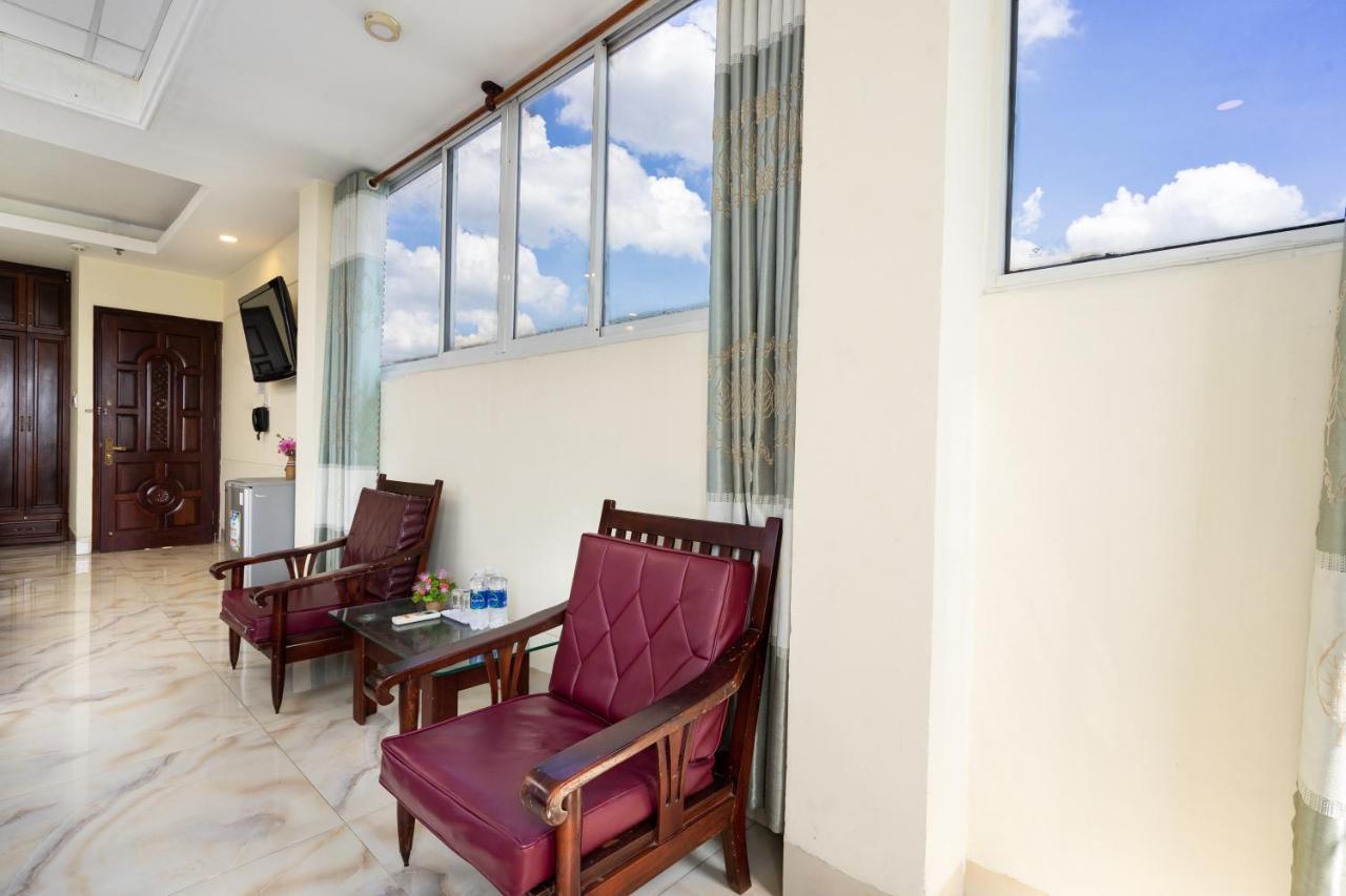 Mai Phuong - Ruby Saigon Hotel Хошимин Экстерьер фото