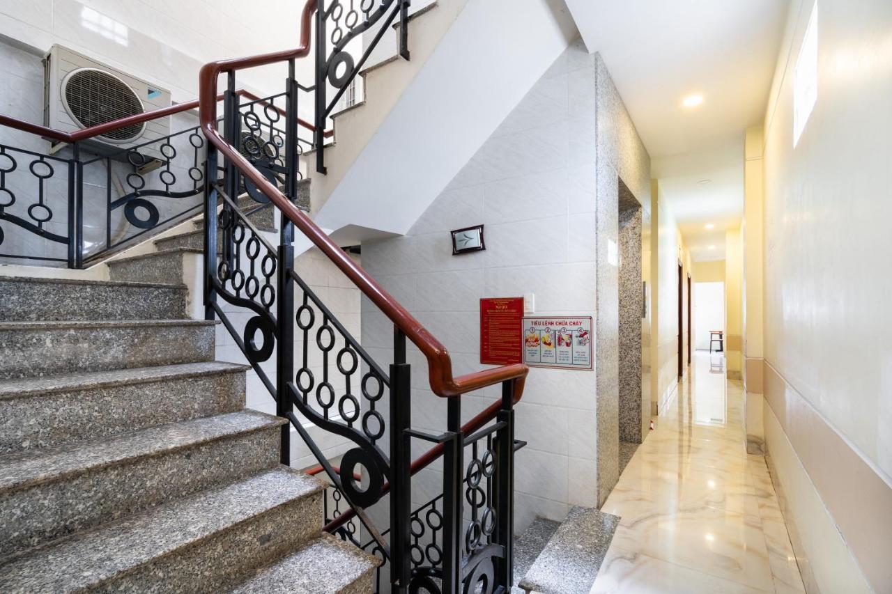 Mai Phuong - Ruby Saigon Hotel Хошимин Экстерьер фото