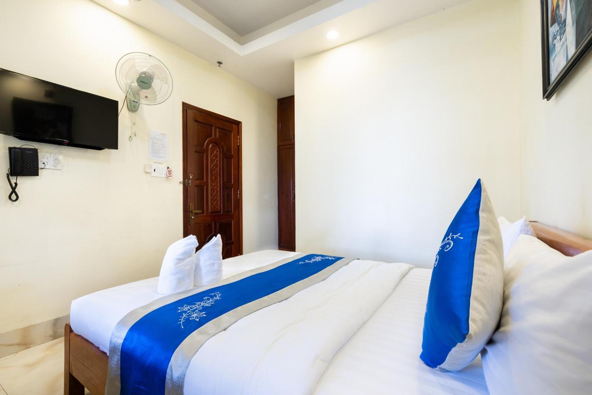 Mai Phuong - Ruby Saigon Hotel Хошимин Экстерьер фото