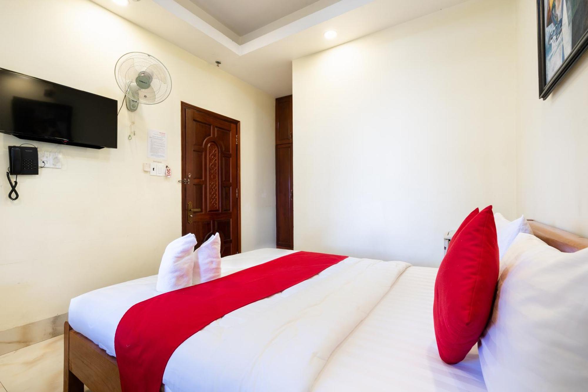 Mai Phuong - Ruby Saigon Hotel Хошимин Экстерьер фото