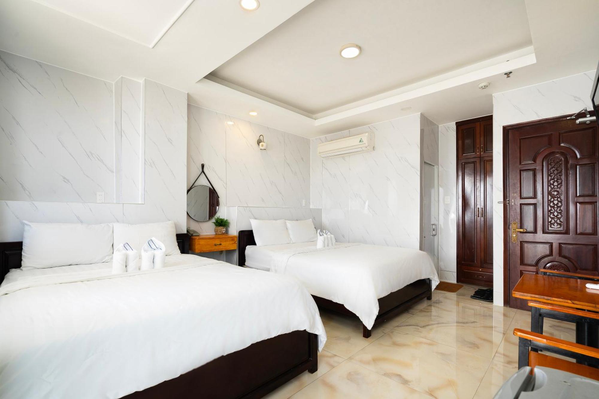 Mai Phuong - Ruby Saigon Hotel Хошимин Экстерьер фото