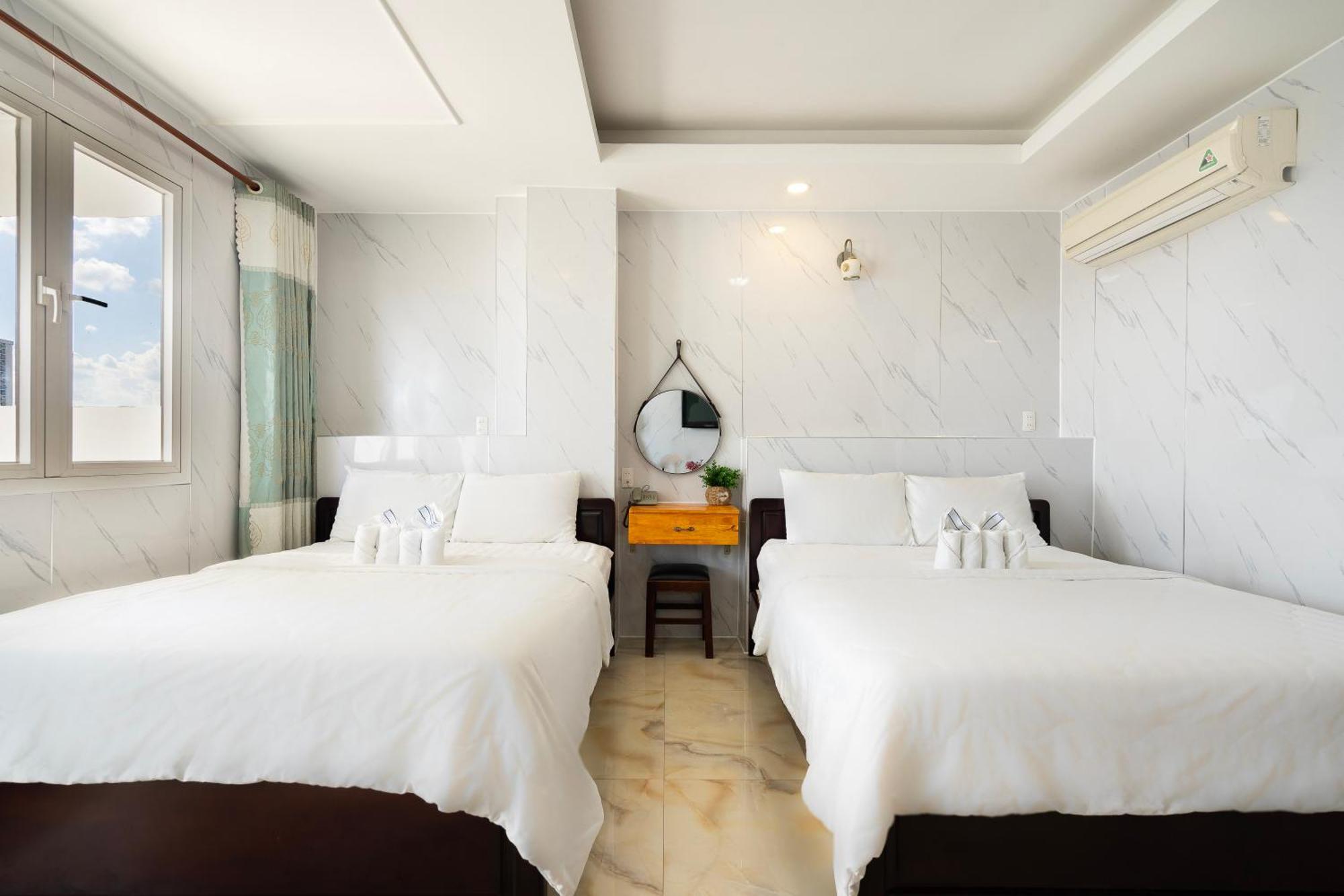 Mai Phuong - Ruby Saigon Hotel Хошимин Экстерьер фото