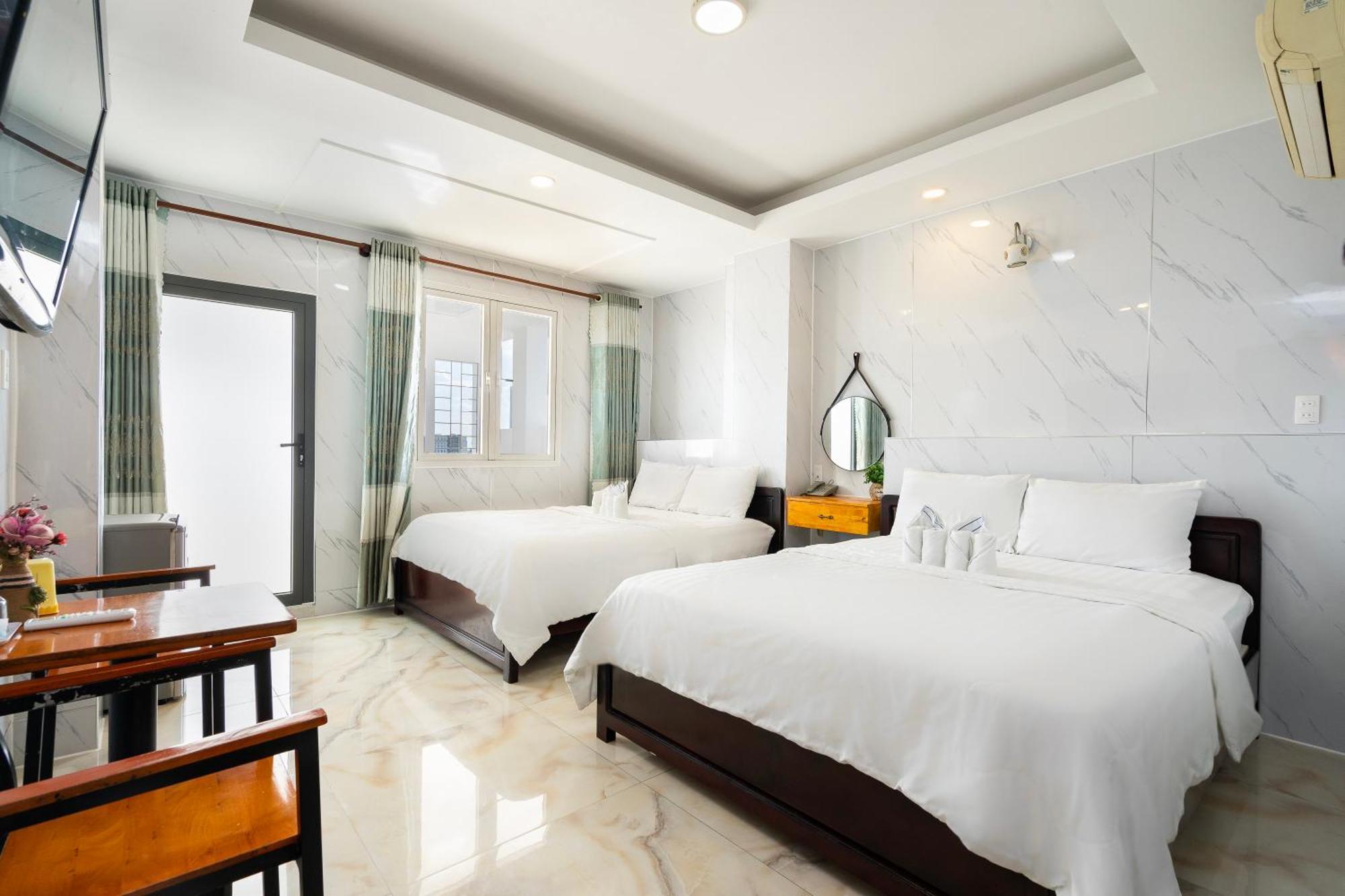 Mai Phuong - Ruby Saigon Hotel Хошимин Экстерьер фото