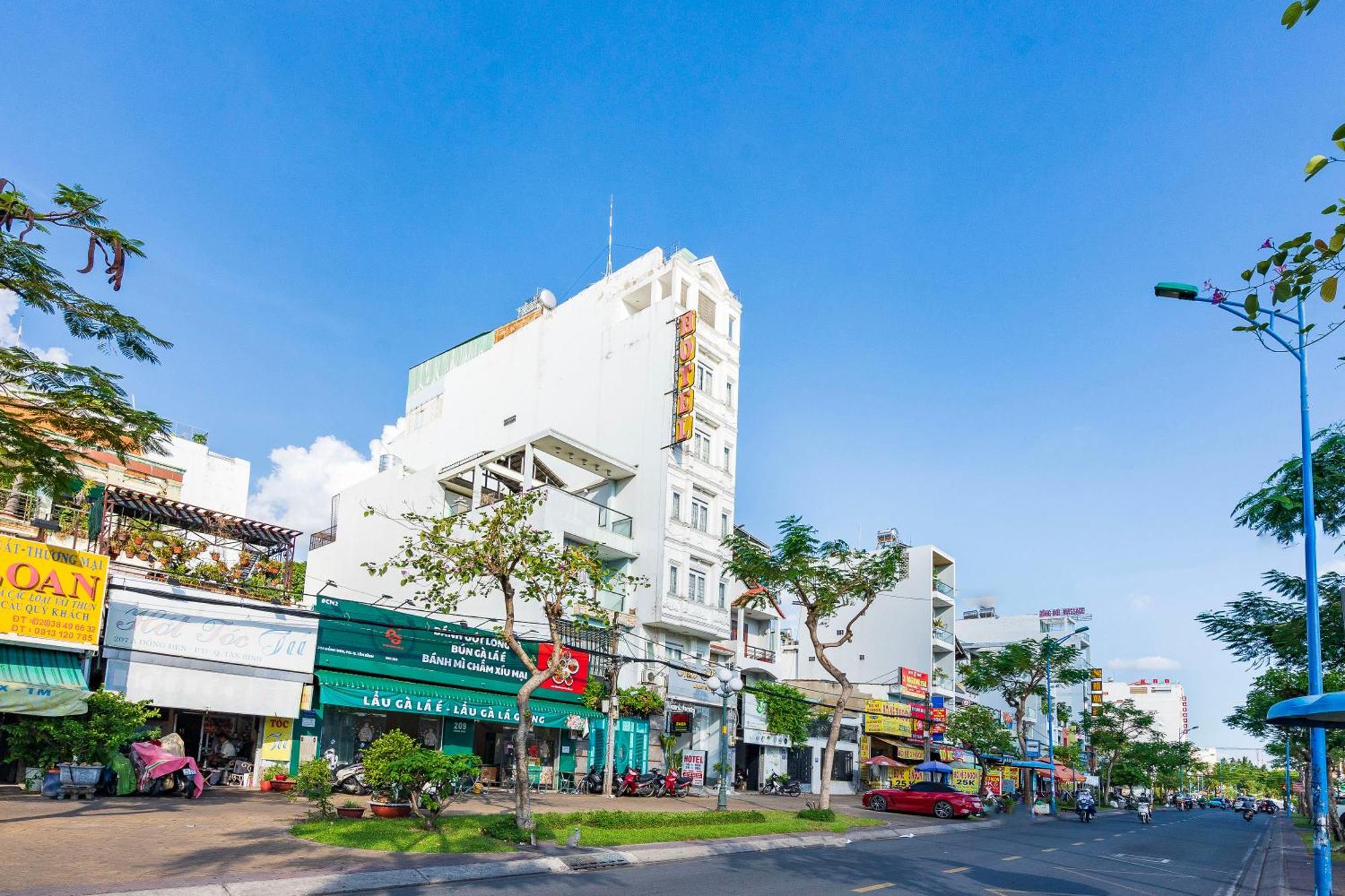 Mai Phuong - Ruby Saigon Hotel Хошимин Экстерьер фото